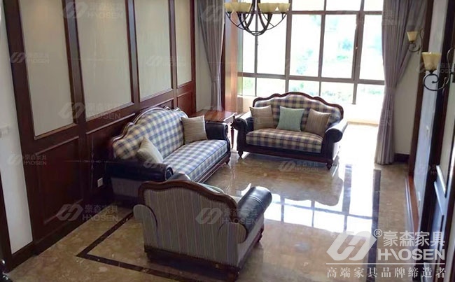 武汉客户客厅中的北欧格子布沙发实拍